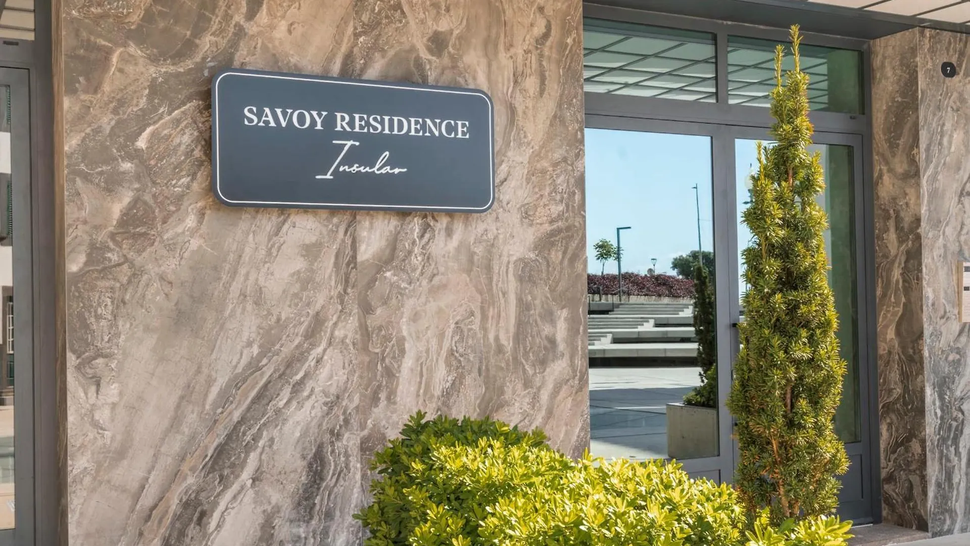 Апартаменты Savoy Insular II By An Island Apart Фуншал